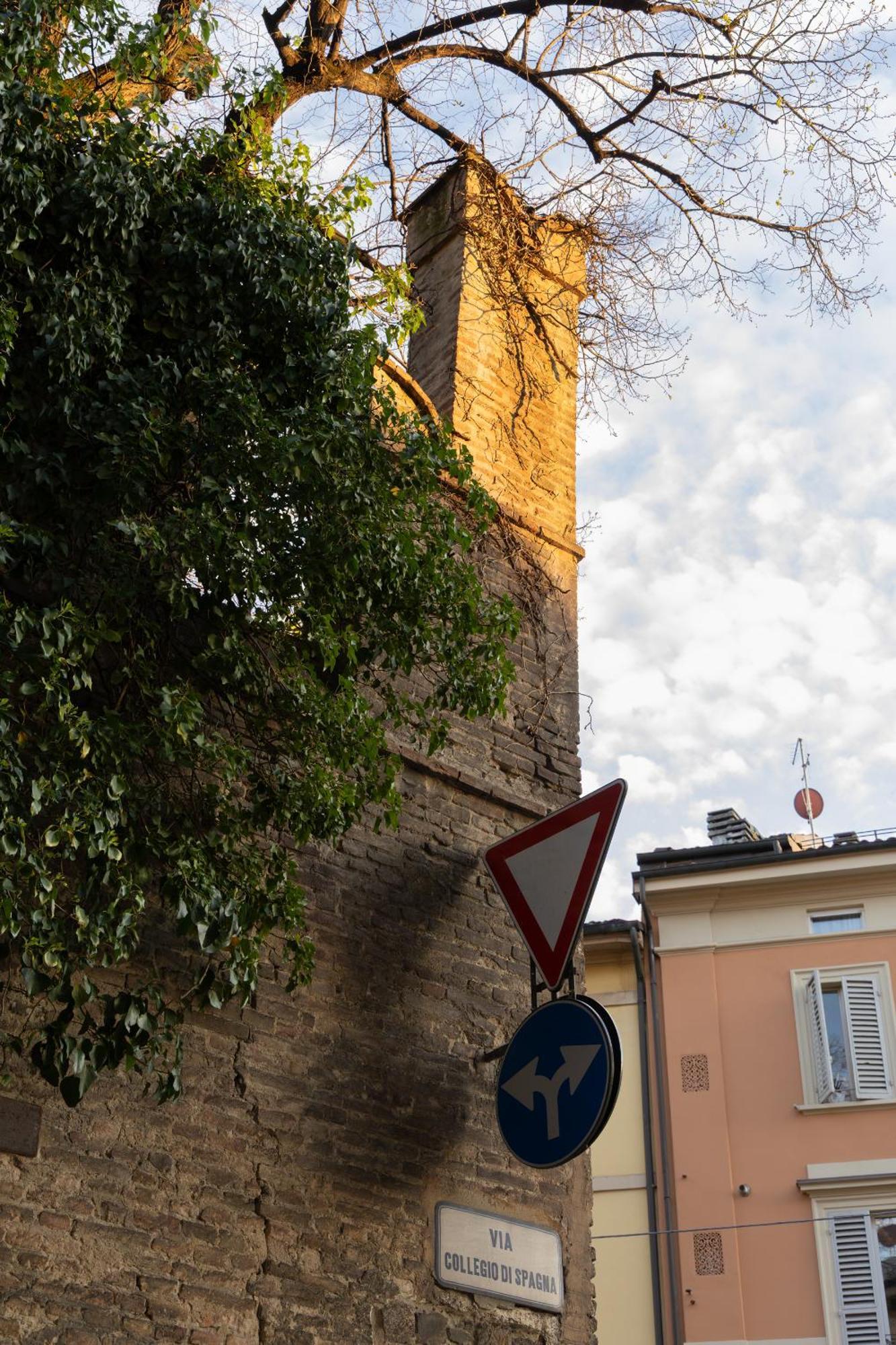 Collegio Di Spagna 13 Bologna Bagian luar foto