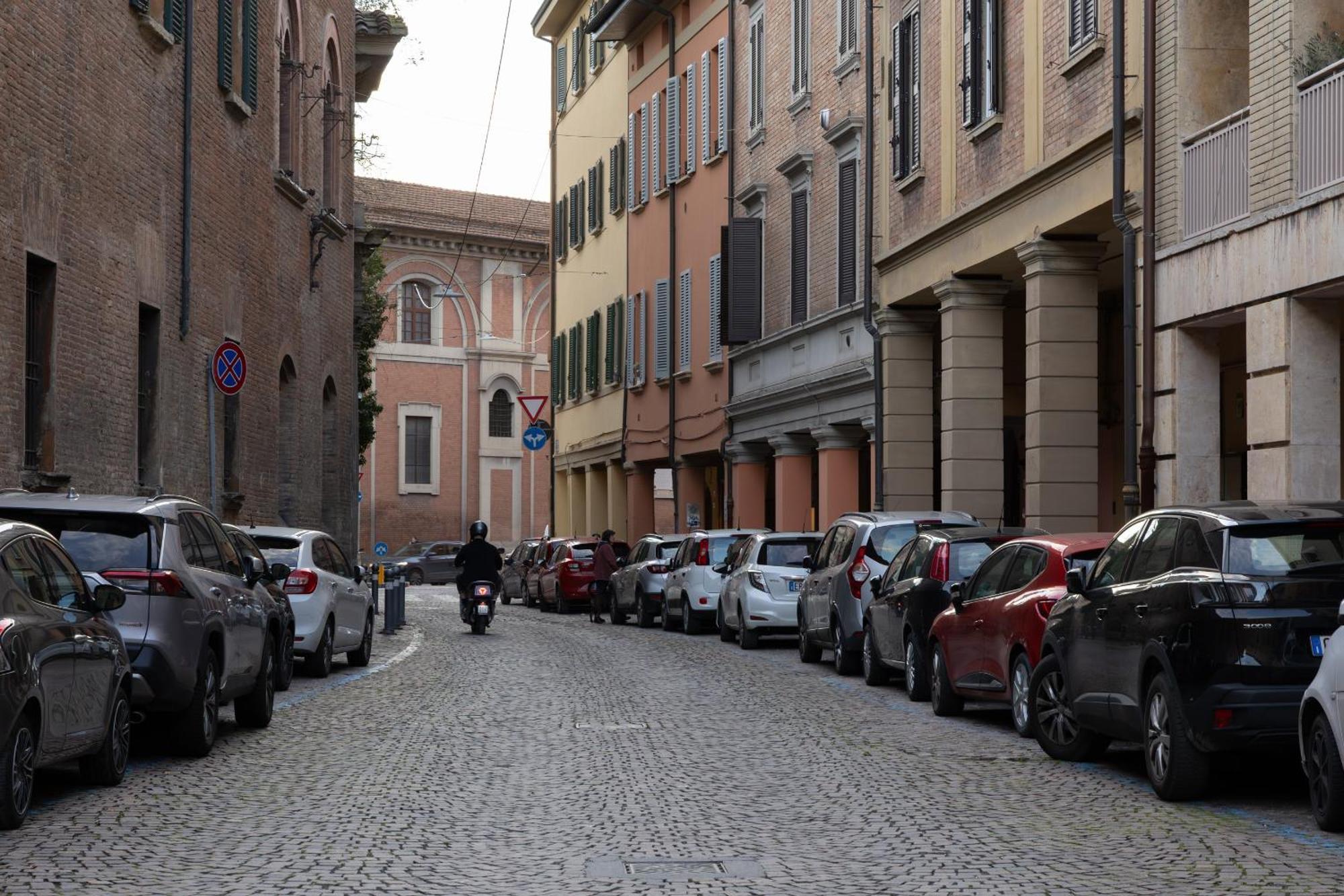 Collegio Di Spagna 13 Bologna Bagian luar foto